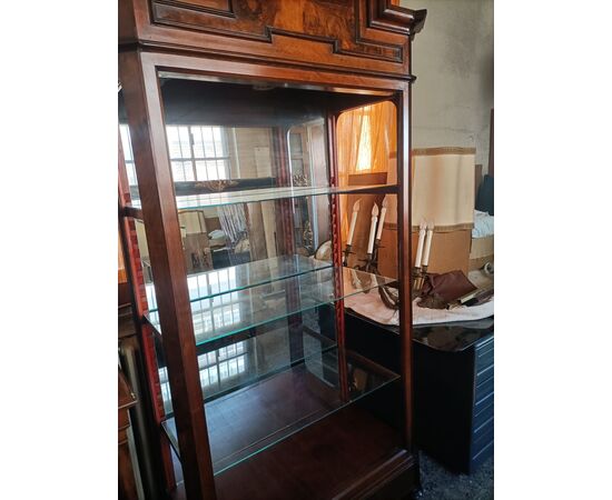 Late 19th-century display cabinet
