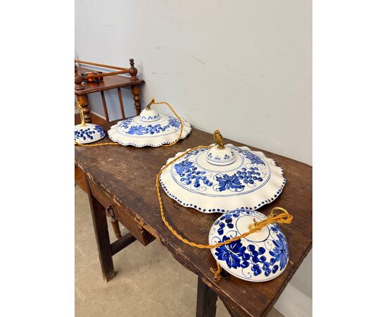 Pair of hand-painted ceramic chandeliers, 20th century, 30x7cm