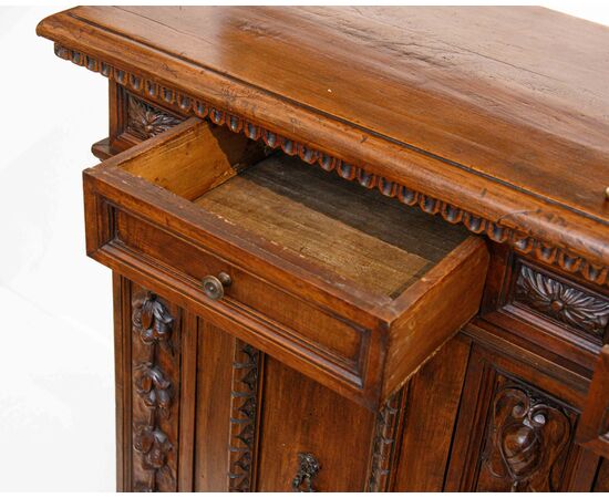 19th century, Sideboard