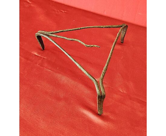 Fireplace tripod