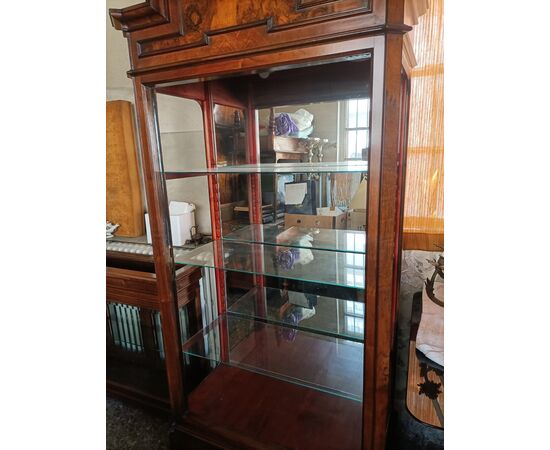 Late 19th-century display cabinet