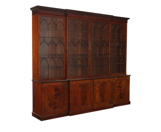 Large English Mahogany Bookcase, England, first quarter of the 19th Century