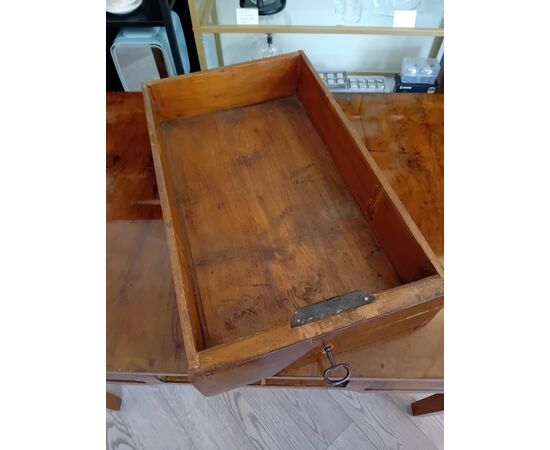 Table/Desk