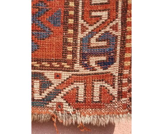 Caucasian Rug (Kazak / Shirvan) – Late 19th Century / Early 20th Century