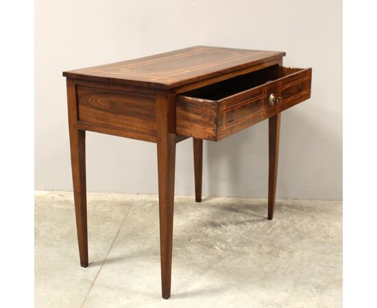 Antico scrittoio tavolino console Luigi XVI in noce intarsiato - Italia epoca '700