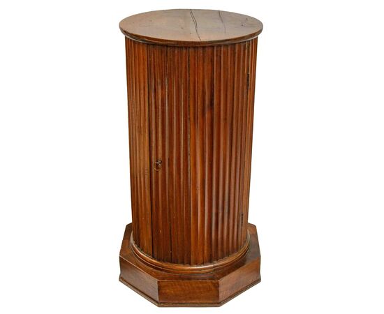 19th century, Column with cabinet