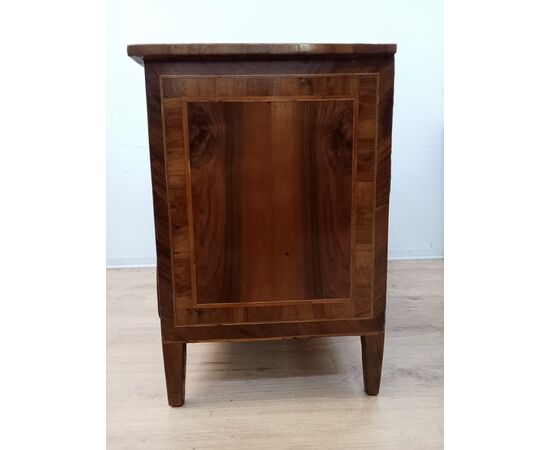 Louis XVI Directoire inlaid walnut chest of drawers - dresser - late 18th century/1700s