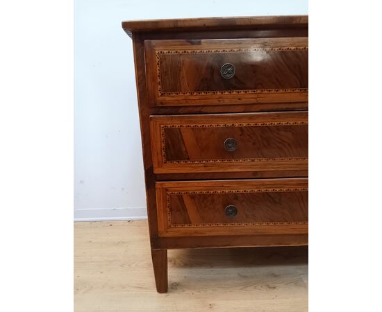 Louis XVI Directoire inlaid walnut chest of drawers - dresser - late 18th century/1700s