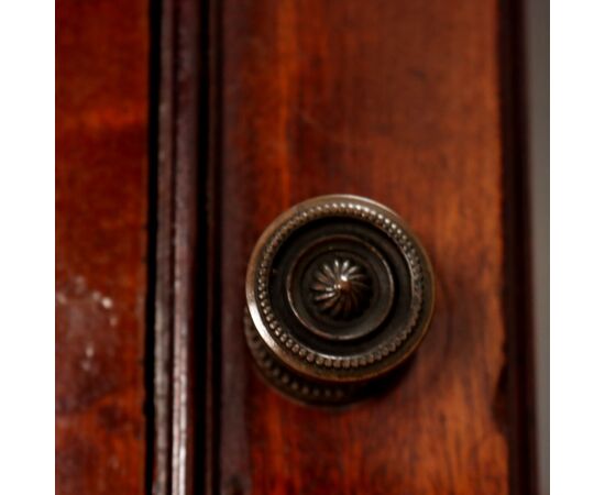 Large English Mahogany Bookcase, England, first quarter of the 19th Century