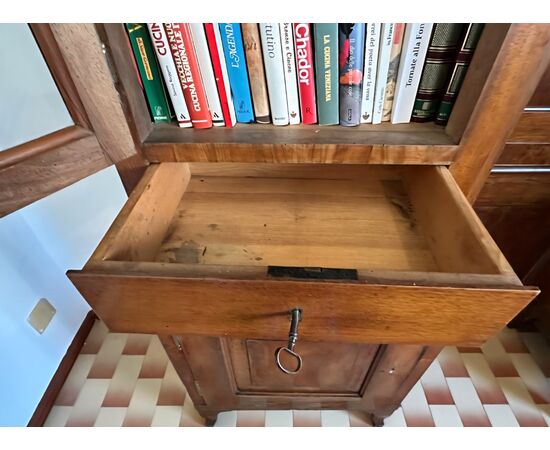 Libreria “a ponte” in noce massiccio – Veneto, primi decenni del XIX secolo