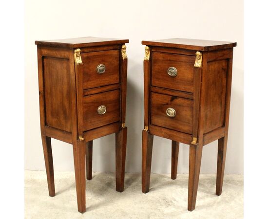Antique pair of Directory bedside tables in walnut - "Retour d'Egypte" 1798/1805 Italy