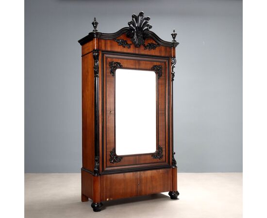 Louis Philippe wardrobe, Kingdom of the Two Sicilies, Third Quarter 19th Century