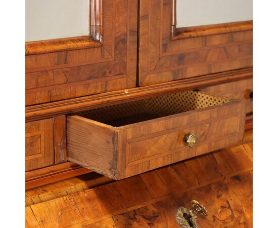 Emilian Walnut and Burl Walnut Trumeau, 18th Century