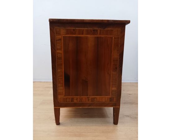 Louis XVI Directoire inlaid walnut chest of drawers - dresser - late 18th century/1700s