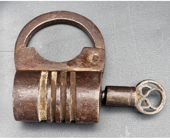 German wrought iron padlock with original key – 18th century