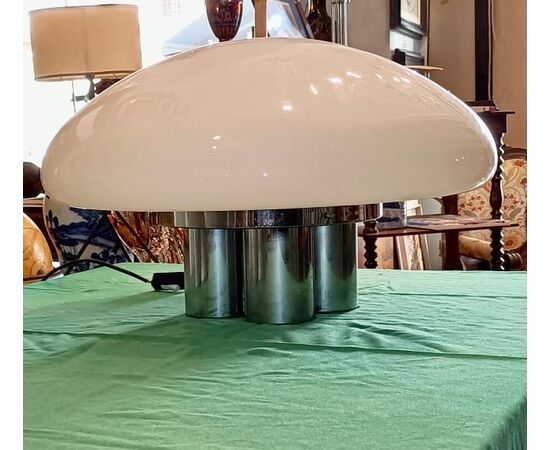 Magnolia Table Lamp