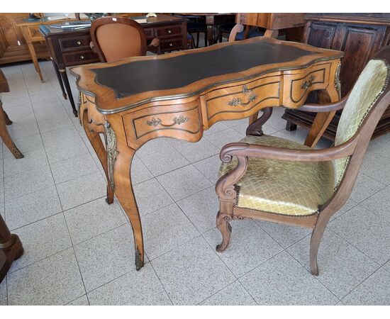 Napoleon III writing desk