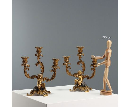 Coppia di Candelabri in Bronzo Dorato a Tre Fiamme Francia Fine XIX Secolo