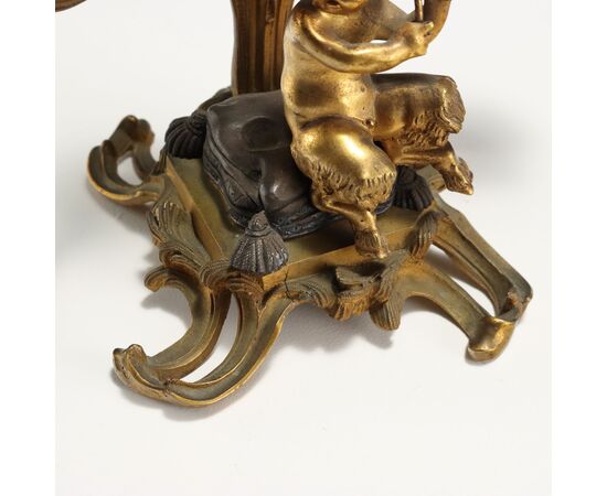 Coppia di Candelabri in Bronzo Dorato a Tre Fiamme Francia Fine XIX Secolo