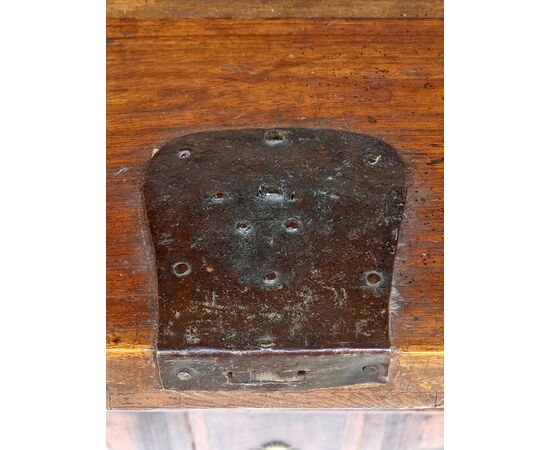 Walnut drop-front chest of drawers, Veneto, second half of the 17th century
