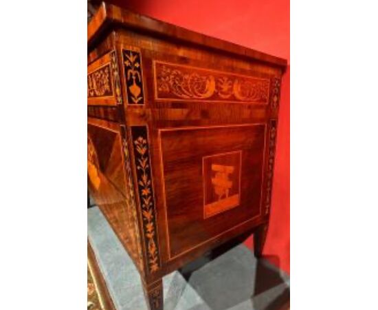 Louis XVI chest of drawers - Maggiolini workshop - late 1700s