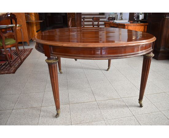 Oval table
