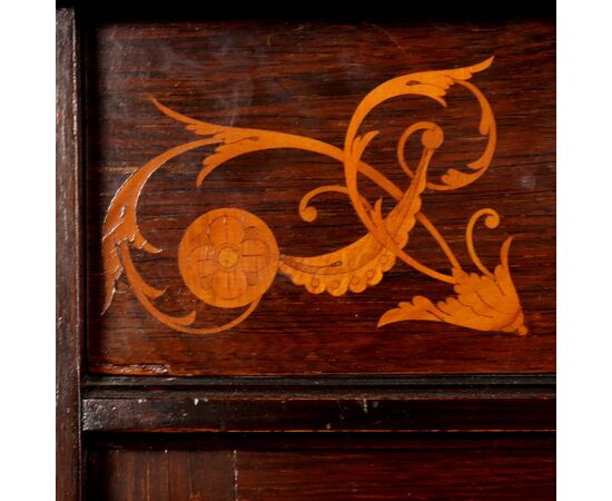 English Sideboard with Hutch, Second Half of the 19th Century