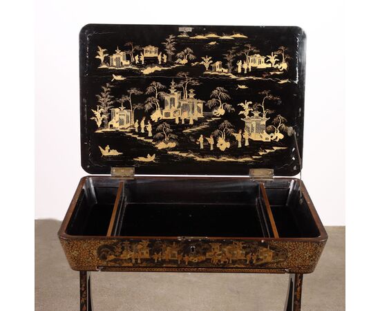 Chinoiserie table, China, third quarter of the 19th century
