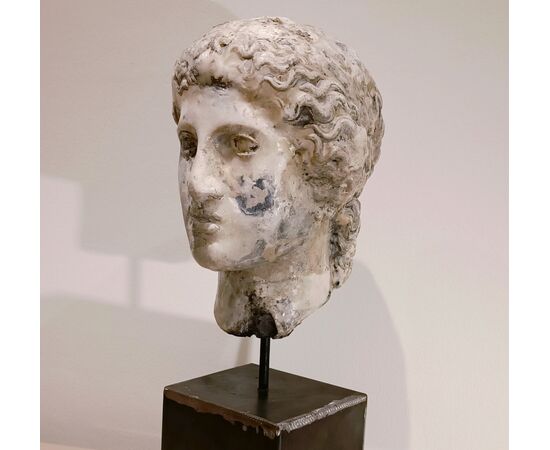 Sculpture of Hera, Greek mythology, in plaster, wax, and charcoal - Alessandro La Motta