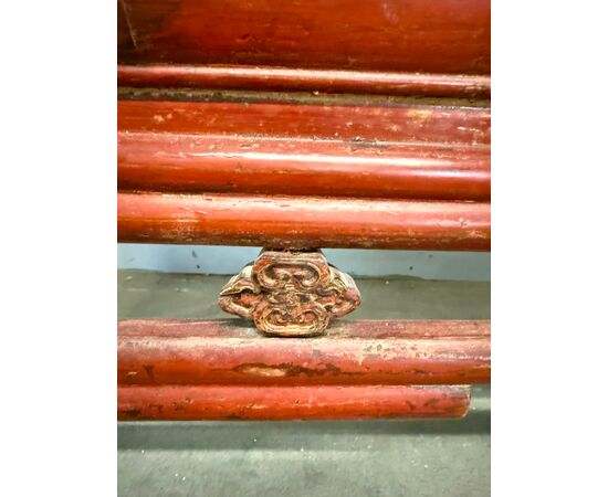 Antique Chinese red lacquered bench from the 1900s, 42x108x32cm