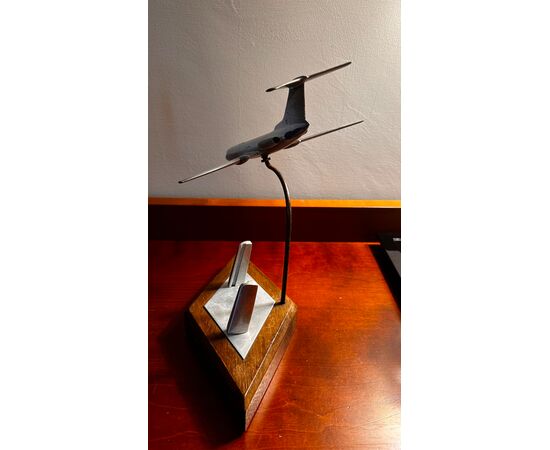 Modello d'aereo vintage in metallo su base in legno Anni '50 - '60