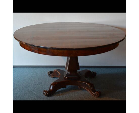 Fixed Dining Table
