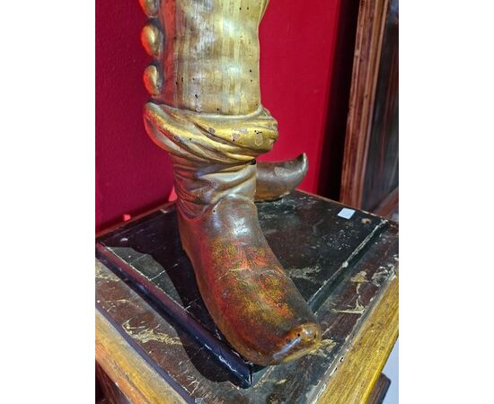 Moor servant sculptures in 18th century Venice