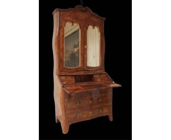 Eighteenth-century Turin writing cabinet in violet wood.