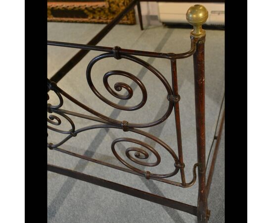 Lucchese Iron Bed