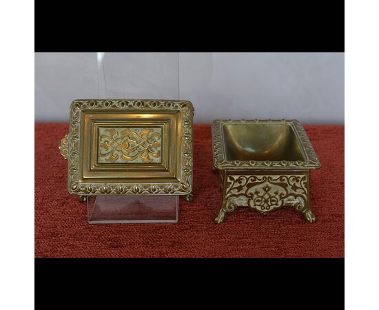 Desk set