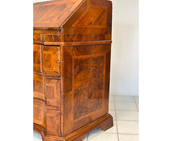 Mantua Louis XIV Drop-front desk, Mantua, late 17th century, early 18th century