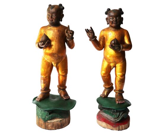 Pair of carved and lacquered wooden sculptures, China, Qing Dynasty, Guangxu period (1871-1908)