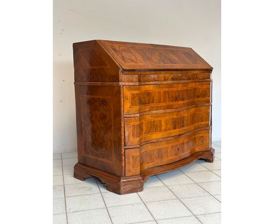 Mantua Louis XIV Drop-front desk, Mantua, late 17th century, early 18th century