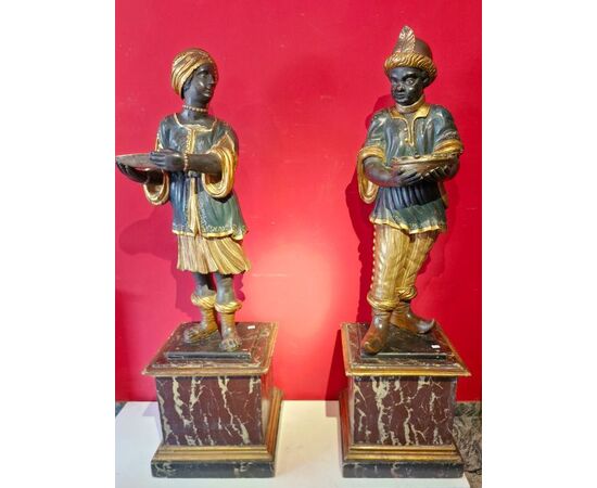 Moor servant sculptures in 18th century Venice