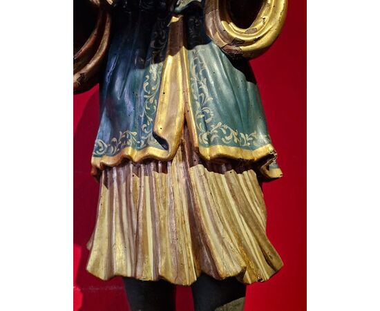 Moor servant sculptures in 18th century Venice