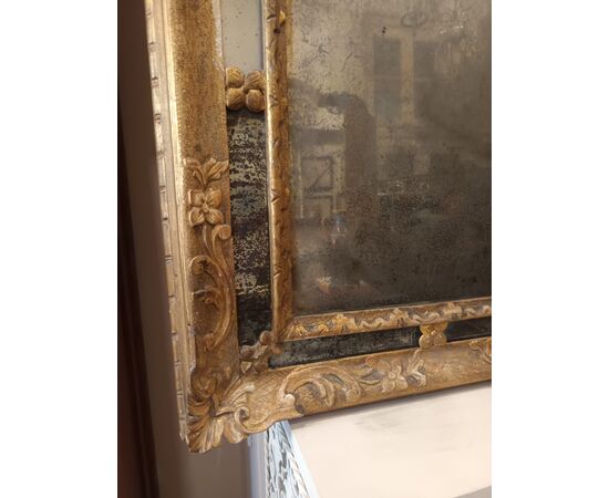 Specchiera in legno dorato