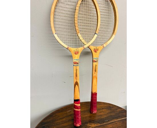 Pair of vintage Player wooden tennis rackets from the 60s Goodyear, 67x23cm