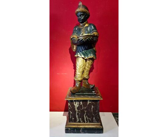 Moor servant sculptures in 18th century Venice