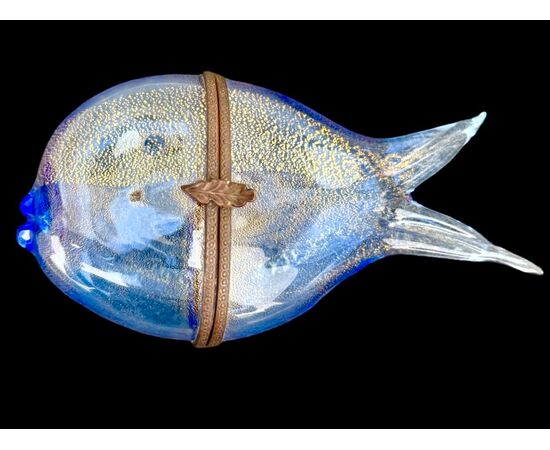 Fish-shaped glass box. Murano.