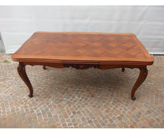LARGE PULL-OUT EXTENDABLE WALNUT TABLE IN PROVENCAL STYLE, 20TH CENTURY, CM L 180xW100xH77