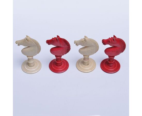 Antique ivory chess set - O/5833 -