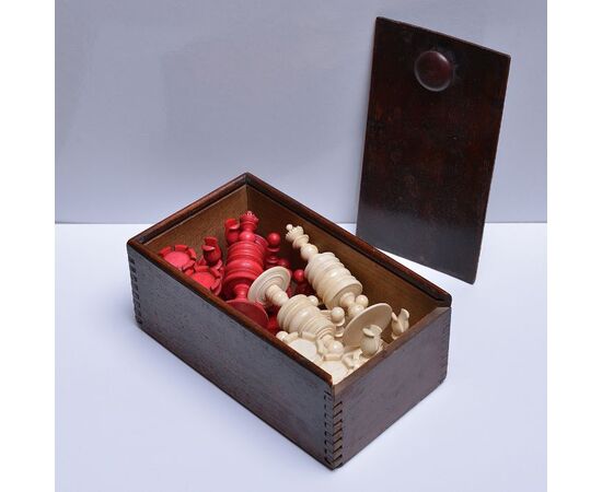 Antique ivory chess set - O/5833 -