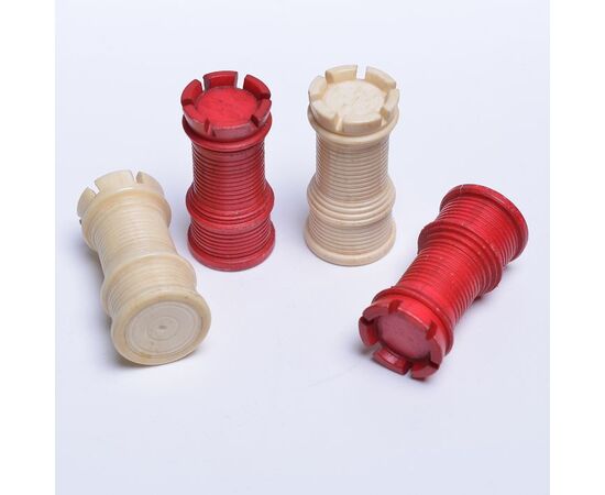 Antique ivory chess set - O/5833 -