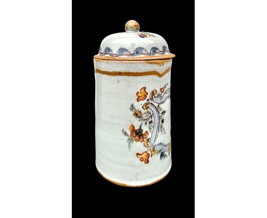 Vaso -scatola con coperchio a decoro floreale.Manifattura di Felice Clerici.Milano
